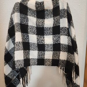 Black and White Checkered Pull Over Shawl
